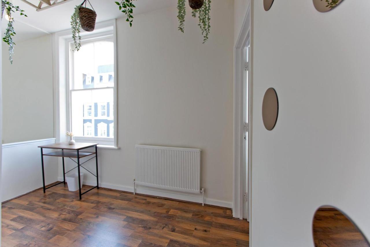 Appartamento Marvelous Flat In Earls Court - Londra Esterno foto